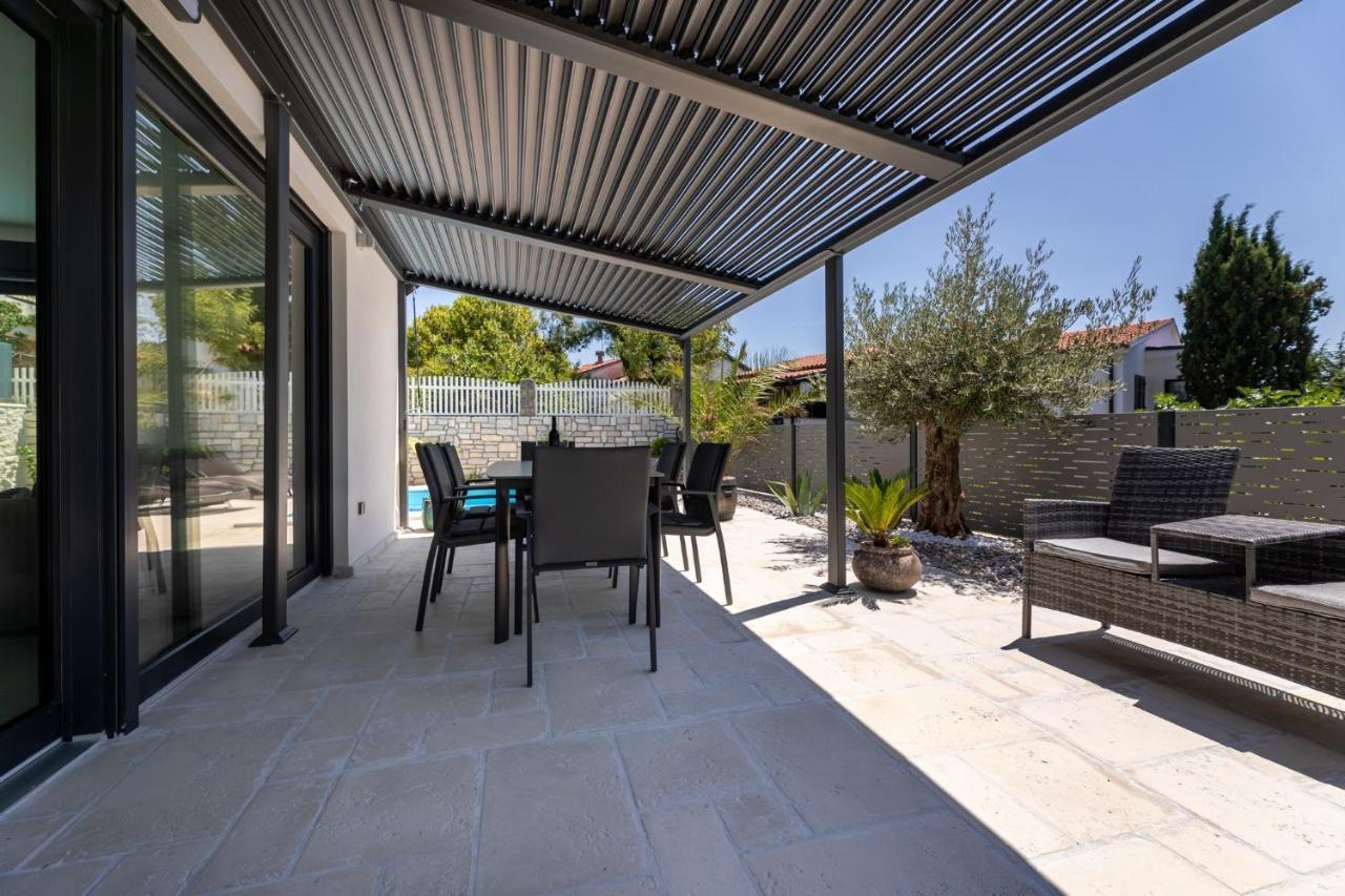 Luxury Villa Adria Apartments Krk Town Exteriör bild