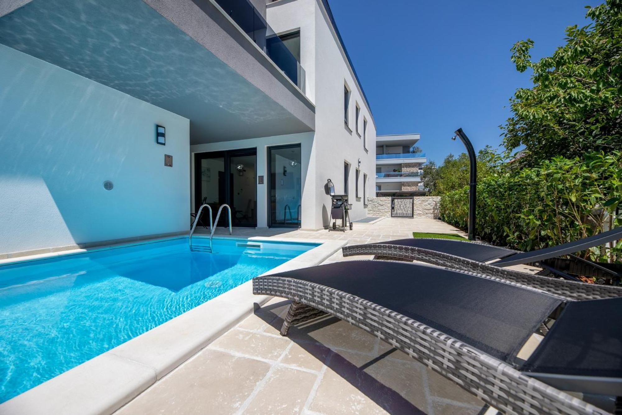 Luxury Villa Adria Apartments Krk Town Exteriör bild