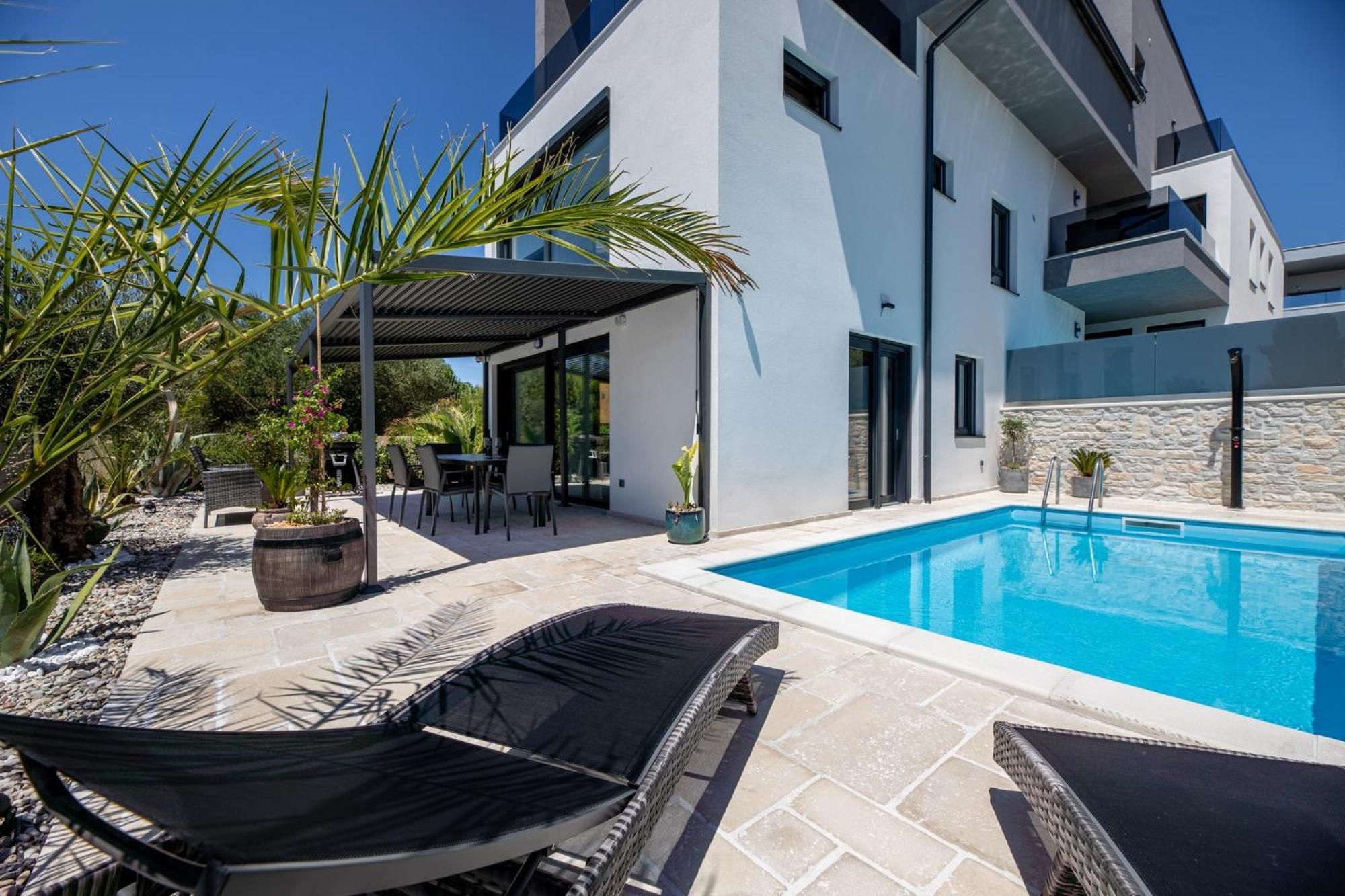 Luxury Villa Adria Apartments Krk Town Exteriör bild